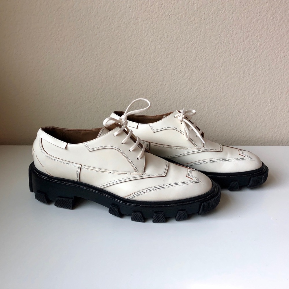 $1460 Balenciaga Staple Trim Derby Shoes (Size 10)